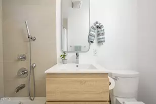 11118 Califa St, North Hollywood, CA 91601 - Photo 14