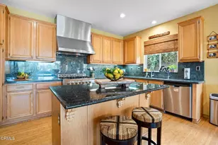 28434 Agajanian Dr, Santa Clarita, CA 91390 - Photo 10