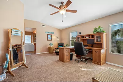 28434 Agajanian Drive, Santa Clarita, CA 91390 - Photo 16