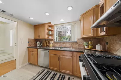 408 S Santa Anita #10, Arcadia, CA 91006 - Photo 16