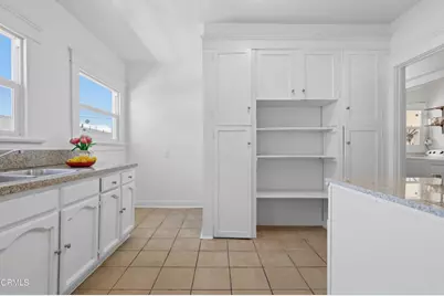 142  148 S Manhattan Place, Los Angeles, CA 90004 - Photo 18