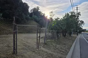 9850 Wentworth St, Los Angeles, CA 91040 - Photo 2