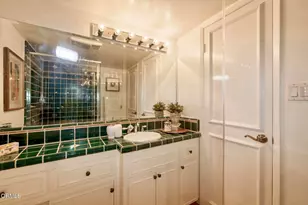 1255 S Orange Grove Blvd, Pasadena, CA 91105 - Photo 30