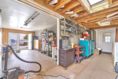 9494 Baker Road, Lucerne Valley, CA 92356 - Photo 20