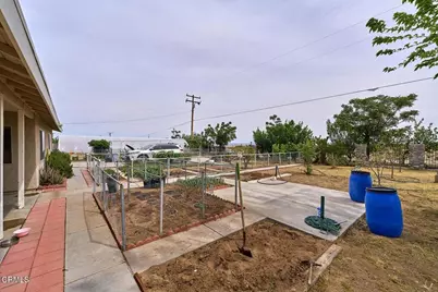 9494 Baker Road, Lucerne Valley, CA 92356 - Photo 6