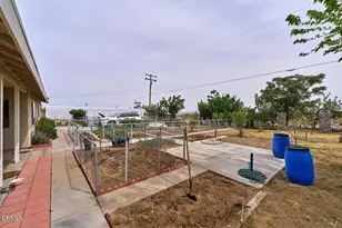9494 Baker Rd, Lucerne Valley, CA 92356 - Photo 6