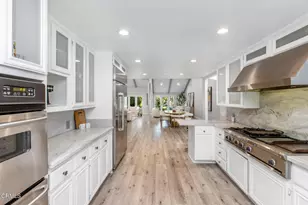 19443 Hatteras St, Los Angeles, CA 91356 - Photo 10