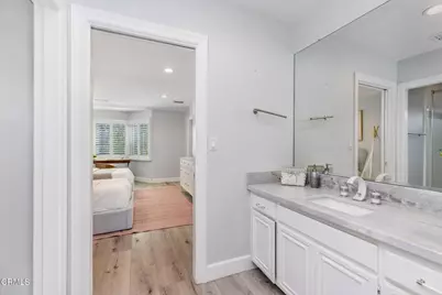 19443 Hatteras Street, Los Angeles, CA 91356 - Photo 12