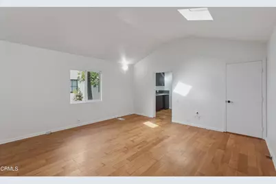 137 Arena Street, El Segundo, CA 90245 - Photo 2