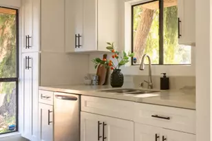 606 Vallejo Villas St, Los Angeles, CA 90042 - Photo 22