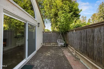 22330 Victory Boulevard #604, Los Angeles, CA 91367 - Photo 12