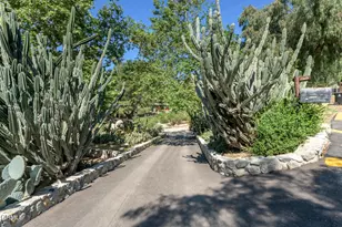 11461 Riverwood Dr, Sunland, CA 91040 - Photo 2