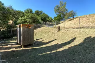 11461 Riverwood Dr, Sunland, CA 91040 - Photo 58