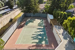 22330 Victory Blvd, Los Angeles, CA 91367 - Photo 6