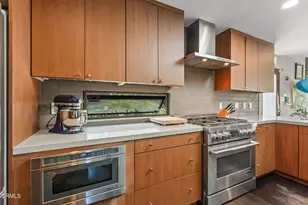 412 Elmwood Dr, Pasadena, CA 91105 - Photo 6