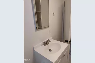 830 N Humphreys Avenue, East Los Angeles, CA 90022 - Photo 16