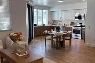 239 S Marengo Ave, Pasadena, CA 91101 - Photo 10