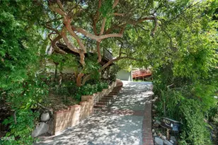 1876 Kaweah Dr, Pasadena, CA 91105 - Photo 26