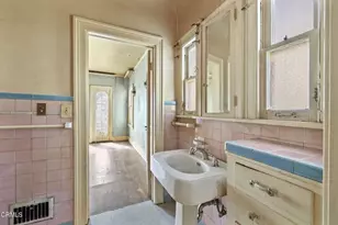 3273 Country Club Dr, Los Angeles, CA 90019 - Photo 16