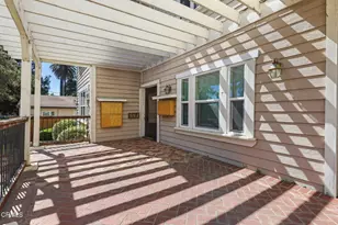 421 N Euclid Ave, Pasadena, CA 91101 - Photo 4