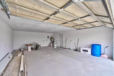 9210 Cherokee Trail, Lucerne Valley, CA 92356 - Photo 6