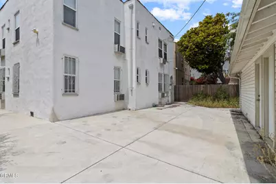 1018 S Crescent Heights Boulevard, Los Angeles, CA 90035 - Photo 30