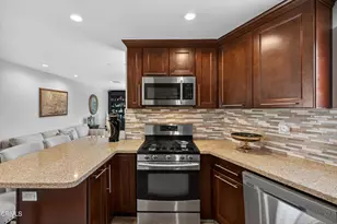 9325 9327 La Shell Dr, Tujunga, CA 91042 - Photo 34