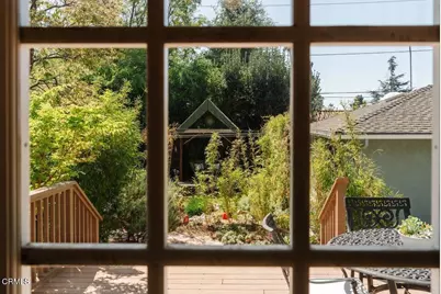 1300 Meadowbrook Road, Altadena, CA 91001 - Photo 32