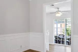 640 E Elmwood Ave, Burbank, CA 91501 - Photo 8