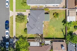 640 E Elmwood Ave, Burbank, CA 91501 - Photo 18