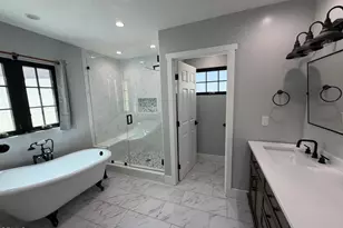 4703 Oakwood Ave, La Canada Flintridge, CA 91011 - Photo 12