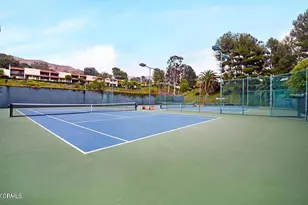 9503 Via Venezia, Burbank, CA 91504 - Photo 18