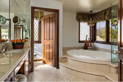 860 Flintridge Avenue, La Canada Flintridge, CA 91011 - Photo 32