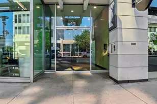 175 S Lake Ave, Pasadena, CA 91101 - Photo 2