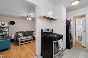 132 Poinsettia Ave, Monrovia, CA 91016 - Photo 32