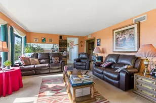 3825 Skycrest Dr, Pasadena, CA 91107 - Photo 16