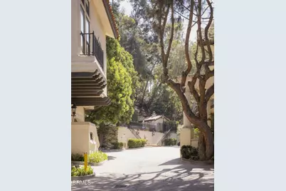 52 N Arroyo Boulevard, Pasadena, CA 91105 - Photo 42