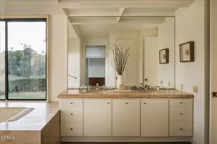 1279 Chateau Rd, Pasadena, CA 91105 - Photo 38