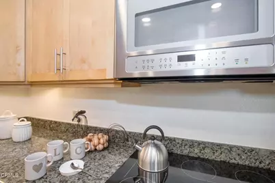190 Arroyo Terrace #102, Pasadena, CA 91103 - Photo 12