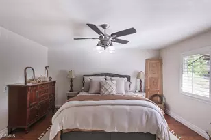 20530 Lisa Gail Dr, Santa Clarita, CA 91350 - Photo 26