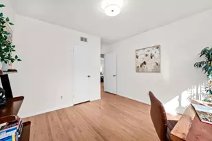 253 Redwood Dr, Pasadena, CA 91105 - Photo 30