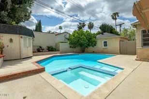 1324 Loreto Dr, Glendale, CA 91207 - Photo 18