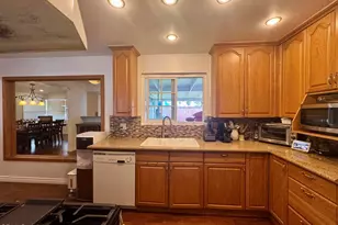 7950 Geranium Cir, Buena Park, CA 90620 - Photo 12