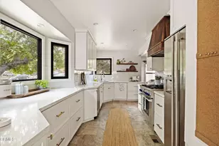 1274 Eagle Vista Dr, Los Angeles, CA 90041 - Photo 18