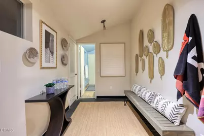 555 Meadow Grove Street, La Canada Flintridge, CA 91011 - Photo 68