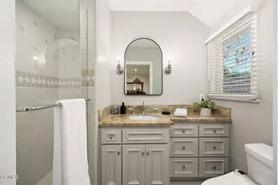 555 Meadow Grove Street, La Canada Flintridge, CA 91011 - Photo 46