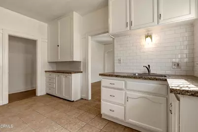 1425 W 48th Street, Los Angeles, CA 90062 - Photo 12