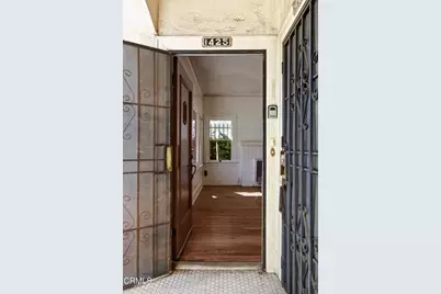 1425 W 48th Street, Los Angeles, CA 90062 - Photo 4