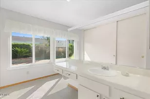 25530 Meadow Mont St, Valencia, CA 91355 - Photo 22