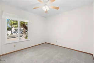 25530 Meadow Mont St, Valencia, CA 91355 - Photo 24